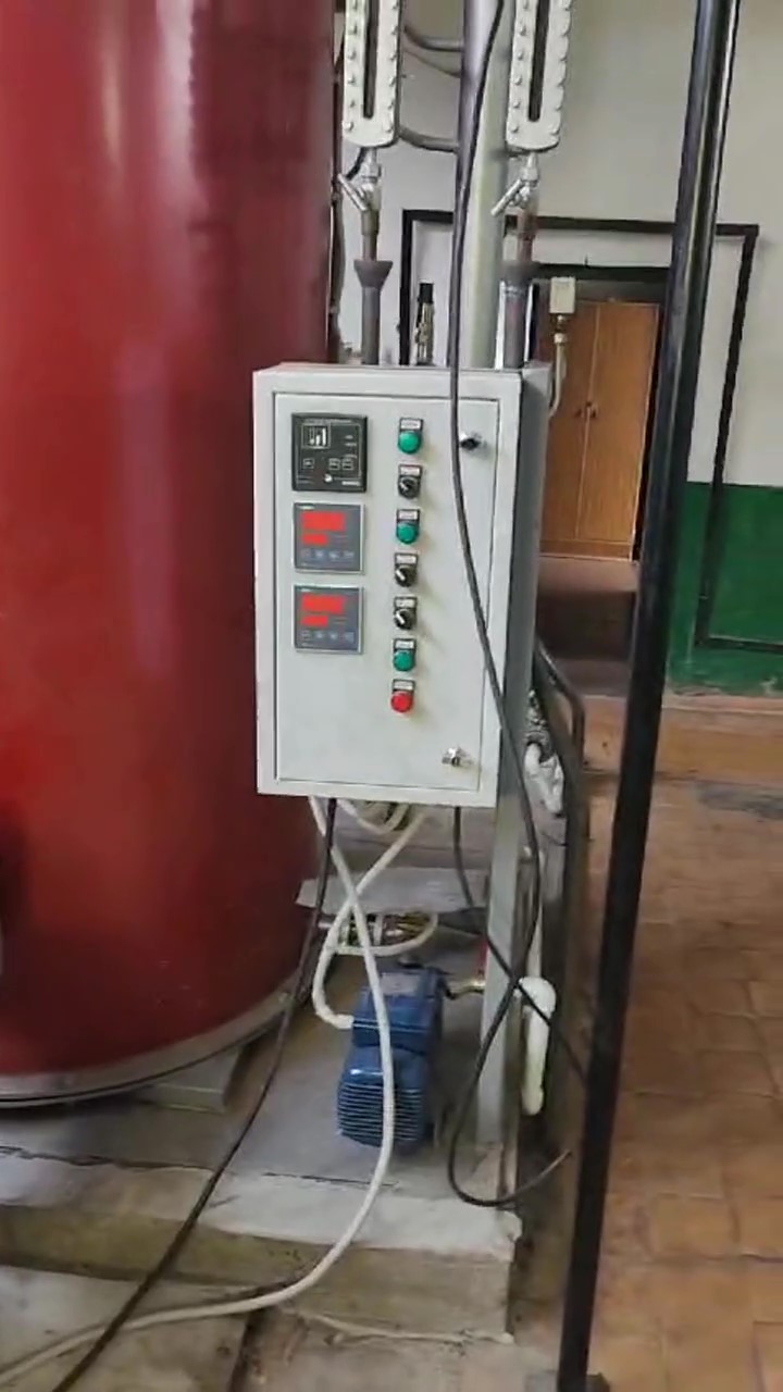 Паровой мощный вертикальный котёл GenEnergy SG 800